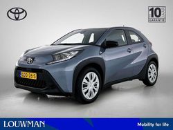 Grijs Gebruikt 2024 Toyota Aygo Play Hatchback | € 17.245 (Eerlijke prijs)