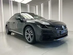 Grijs Gebruikt 2017 VW Arteon R-line Sedan | € 29.999 (Iets duurder)