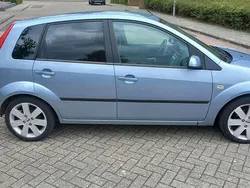 Blauw Gebruikt 2005 Ford Fiesta Futura Hatchback | € 1.500 (Goede deal)