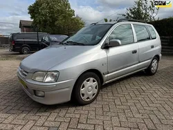 Grijs Gebruikt 2001 Mitsubishi Space Star MPV | € 750 (Goede deal)