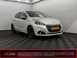 Wit Gebruikt 2017 Peugeot 208 Allure Hatchback | € 9.950 (Eerlijke prijs)