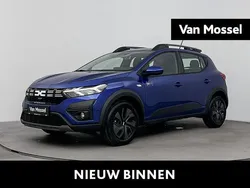 Blauw Nieuw 2025 Dacia Sandero Expression Hatchback | € 23.440 (Duur)
