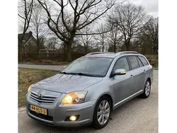 Grijs Gebruikt 2009 Toyota Avensis Luna Stationwagen | € 1.950 (Super prijs)