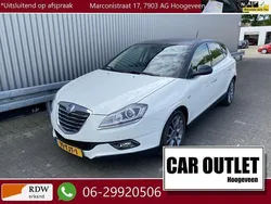 Wit Gebruikt 2012 Lancia Delta Silver Hatchback | € 5.750
