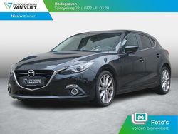 Jet black Gebruikt 2015 Mazda 3 Hatchback | € 14.900 (Eerlijke prijs)