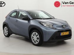 Grijs Gebruikt 2024 Toyota Aygo Play Hatchback | € 18.499 (Eerlijke prijs)