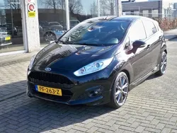Zwart Gebruikt 2017 Ford Fiesta ST-Line Hatchback | € 14.450