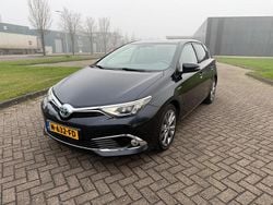 Blauw (metallic) Gebruikt 2016 Toyota Auris Hybrid Hatchback | € 11.745 (Goede deal)