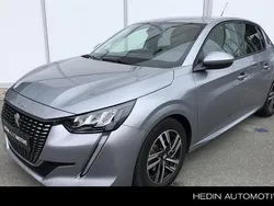 Grijs, metallic lak Gebruikt 2021 Peugeot 208 Allure Hatchback | € 15.945 (Eerlijke prijs)