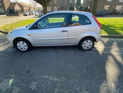 Grijs Gebruikt 2006 Ford Fiesta Hatchback | € 1.350 (Eerlijke prijs)