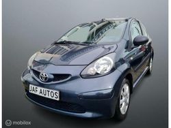 Grijs Gebruikt 2008 Toyota Aygo Hatchback | € 1.499 (Goede deal)