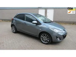 Grijs Gebruikt 2013 Mazda 2 Hatchback | € 7.750 (Iets duurder)