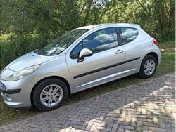 Grijs Gebruikt 2008 Peugeot 207 Hatchback | € 1.500 (Goede deal)