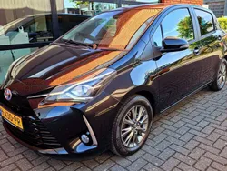 Zwart Gebruikt 2020 Toyota Yaris Hatchback | € 12.349 (Goede deal)