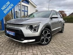 Grijs Gebruikt 2023 Kia Niro SUV | € 32.750 (Eerlijke prijs)