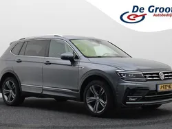 Grijs Gebruikt 2020 VW Tiguan Highline SUV | € 27.950 (Eerlijke prijs)