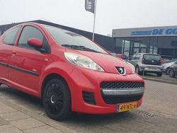 Rood Gebruikt 2010 Peugeot 107 Hatchback | € 1.899 (Eerlijke prijs)