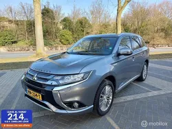 Grijs Gebruikt 2015 Mitsubishi Outlander Edition SUV | € 11.950 (Eerlijke prijs)