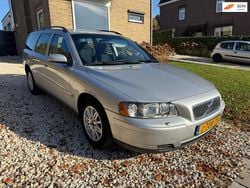 Grijs (metallic) Gebruikt 2005 Volvo V70 Stationwagen | € 5.950 (Iets duurder)