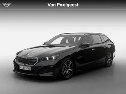 Saphirschwarz metallic (zwart metallic) Nieuw 2025 BMW i5 M Sport Sedan | € 121.348
