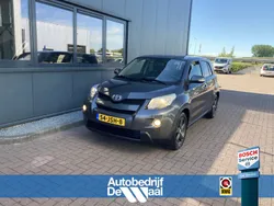 Grijs, metallic lak Gebruikt 2009 Toyota Urban Cruiser SUV | € 6.450 (Eerlijke prijs)