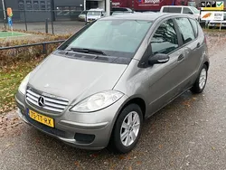 Grijs, metallic lak Gebruikt 2005 Mercedes A150 MPV | € 1.799 (Eerlijke prijs)