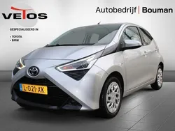 Grijs Gebruikt 2021 Toyota Aygo X-play Hatchback | € 11.450 (Eerlijke prijs)