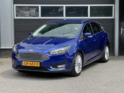 Blauw Gebruikt 2015 Ford Focus Titanium Hatchback | € 11.450 (Eerlijke prijs)