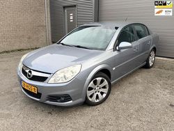 Grijs Gebruikt 2008 Opel Vectra Executive Sedan | € 3.500 (Iets duurder)