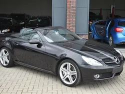 Zwart Gebruikt 2010 Mercedes SLK200 Prestige Cabriolet | € 10.950 (Eerlijke prijs)