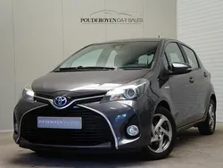 Grijs Gebruikt 2016 Toyota Yaris Trend Hatchback | € 9.900 (Eerlijke prijs)