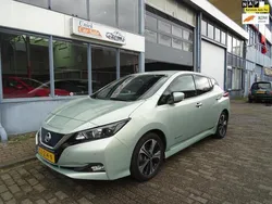 Grijs, metallic lak Gebruikt 2018 Nissan Leaf Hatchback | € 12.950