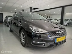 Zwart Gebruikt 2020 Opel Astra Business Edition Hatchback | € 11.250 (Eerlijke prijs)