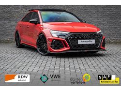 Rood, metallic lak Gebruikt 2022 Audi RS3 S-Line Hatchback | € 96.450
