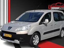 Beige Gebruikt 2010 Peugeot Partner Tepee MPV | € 7.940 (Duur)