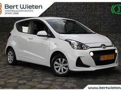 Wit Gebruikt 2018 Hyundai i10 Comfort Hatchback | € 9.995 (Eerlijke prijs)