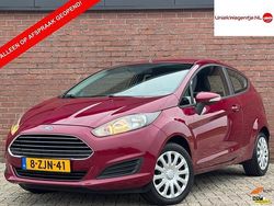 Rood Gebruikt 2015 Ford Fiesta Style Hatchback | € 6.995 (Goede deal)