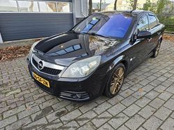 Zwart Gebruikt 2005 Opel Vectra GTS Sport Sedan | € 2.995