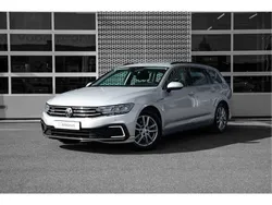 Zilver Gebruikt 2022 VW Passat Business Stationwagen | € 26.845 (Eerlijke prijs)