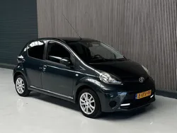 Grijs Gebruikt 2013 Toyota Aygo Hatchback | € 4.895 (Eerlijke prijs)