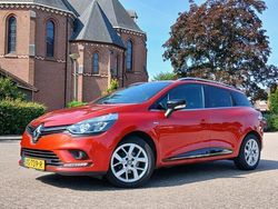 Rood Gebruikt 2018 Renault Clio GrandTour LIMITED Stationwagen | € 6.499 (Goede deal)