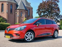 Rood Gebruikt 2018 Renault Clio GrandTour LIMITED Stationwagen | € 7.999 (Goede deal)