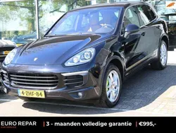 Zwart, metallic lak Gebruikt 2015 Porsche Cayenne SUV | € 28.995 (Goede deal)