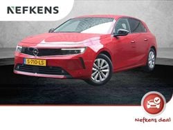 Rood Gebruikt 2023 Opel Astra Business Edition Hatchback | € 20.425 (Goede deal)