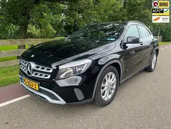 Zwart Gebruikt 2017 Mercedes GLA180 Business SUV | € 19.950 (Eerlijke prijs)