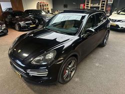 Zwart (metallic) Gebruikt 2014 Porsche Cayenne Platinum Edition SUV | € 16.950