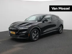 Zwart Gebruikt 2021 Ford Mustang Mach-E SUV | € 26.945 (Goede deal)