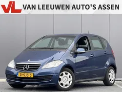 Blauw, metallic lak Gebruikt 2011 Mercedes A160 Business MPV | € 2.748 (Goede deal)