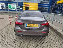 Grijs Gebruikt 2021 Mercedes A250 Premium Sedan | € 29.995 (Goede deal)