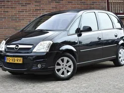 Zwart Gebruikt 2007 Opel Meriva MPV | € 1.449 (Eerlijke prijs)